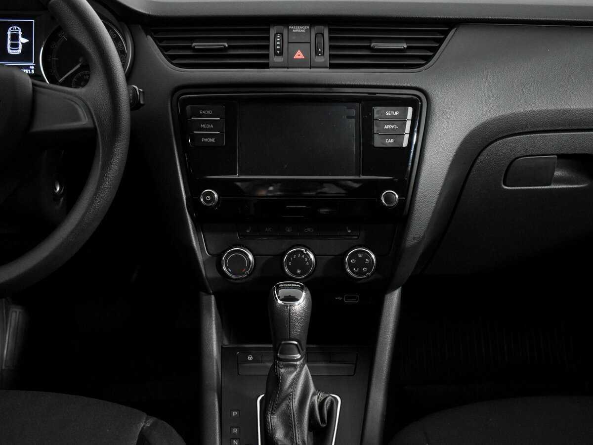 Купить Шкода Октавия, 2019, 54 182 км.. Фото: #14