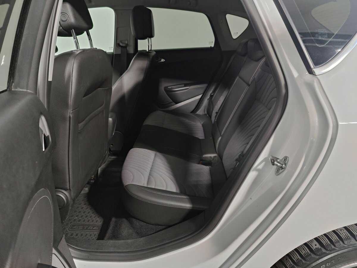 Купить Опель Астра, 2014, 66 303 км.. Фото: #12