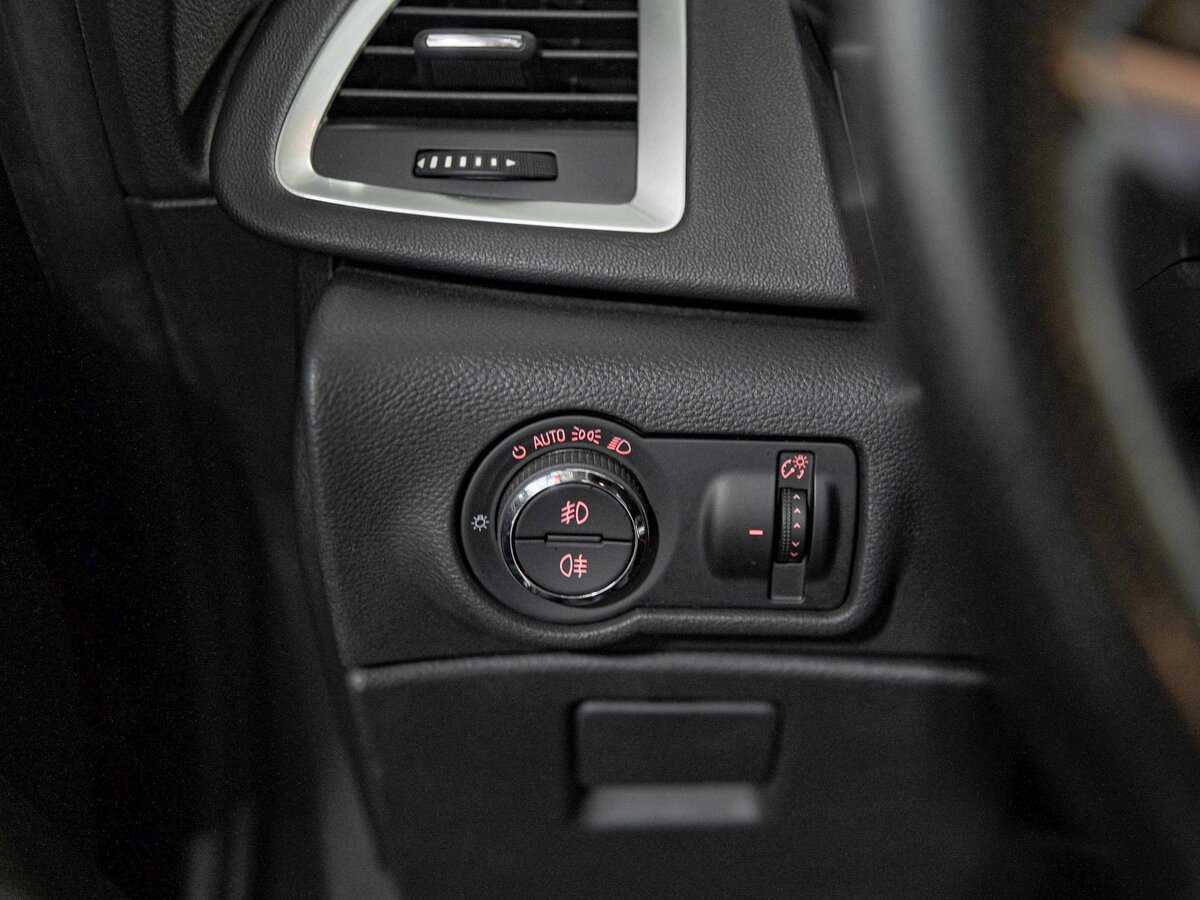 Купить Опель Астра, 2012, 198 780 км.. Фото: #10