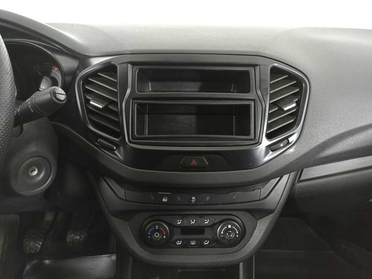 Купить Лада (ВАЗ) Веста, 2017, 135 423 км.. Фото: #13