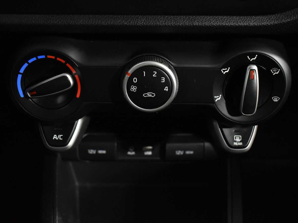 Купить Киа Рио, 2017, 99 813 км.. Фото: #18