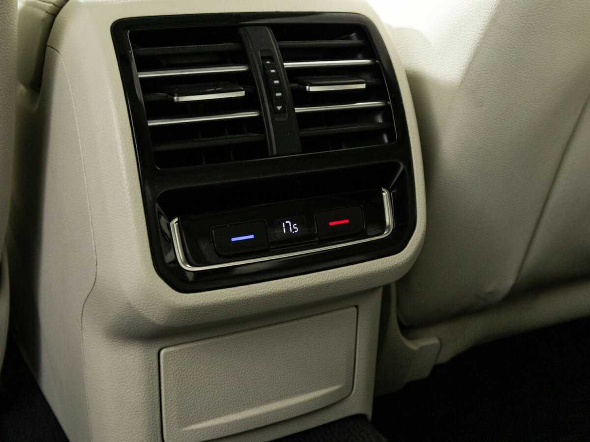 Купить Фольксваген Пассат, 2018, 93 196 км.. Фото: #16