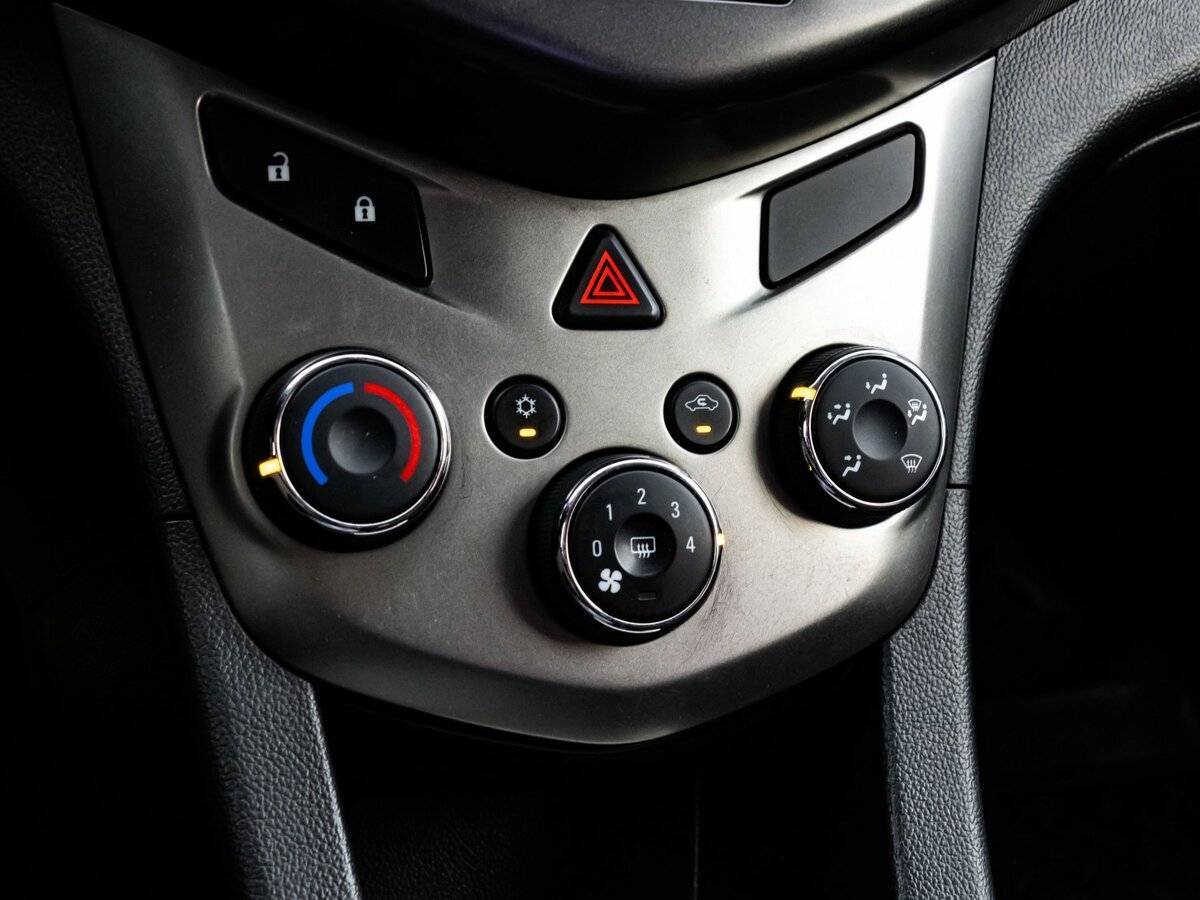 Купить Шевроле Авео, 2015, 97 810 км.. Фото: #10