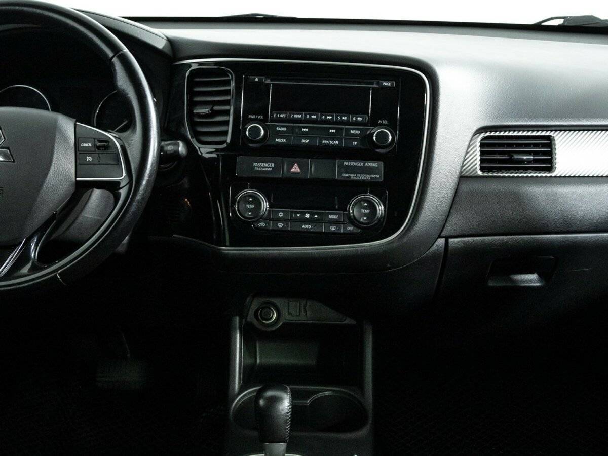 Купить Митсубиши Оутлэндер, 2016, 179 472 км.. Фото: #13