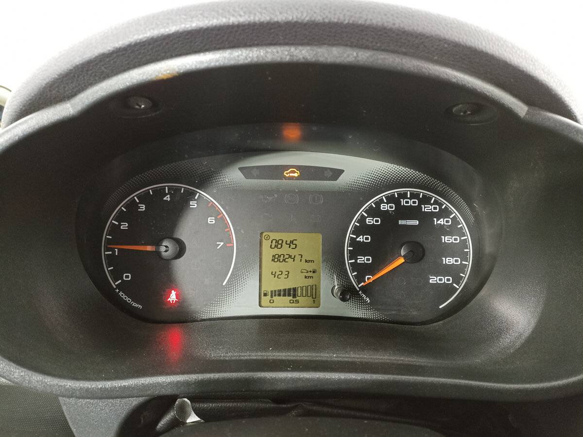 Купить Лада (ВАЗ) Гранта, 2017, 180 149 км.. Фото: #10