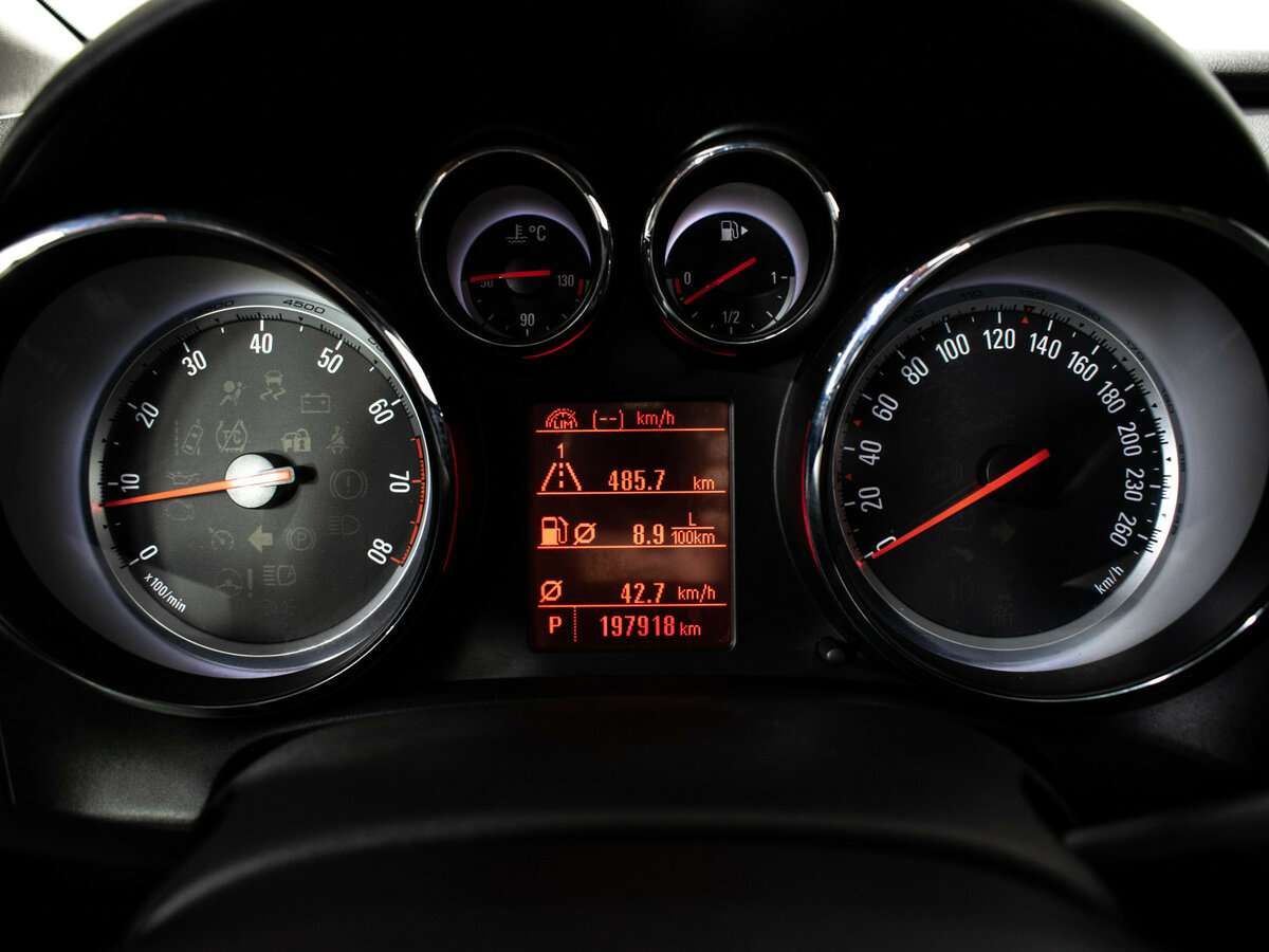 Купить Опель Астра, 2013, 197 822 км.. Фото: #9