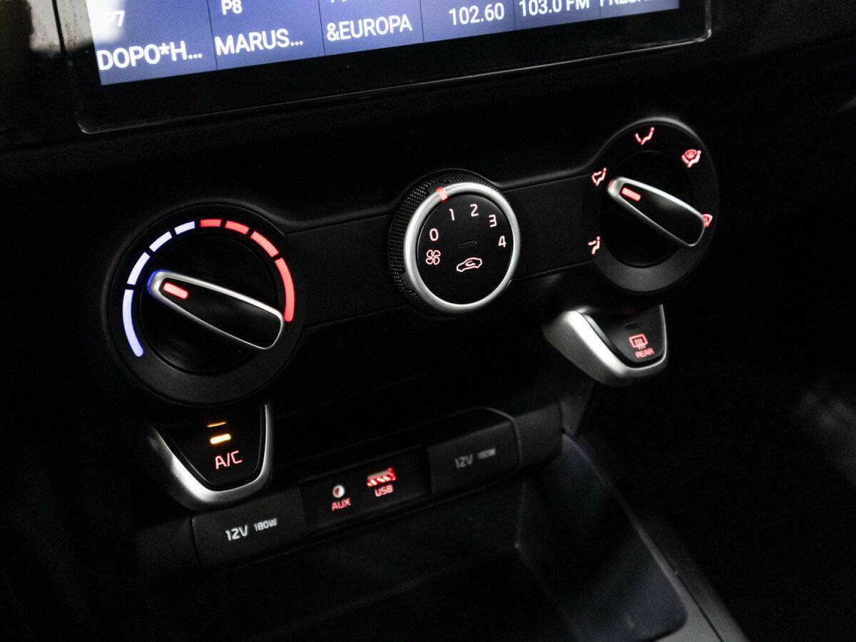 Купить Киа Рио, 2018, 65 331 км.. Фото: #17