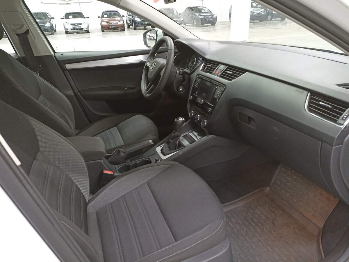 Купить Шкода Октавия, 2018, 169 989 км.. Фото: #10