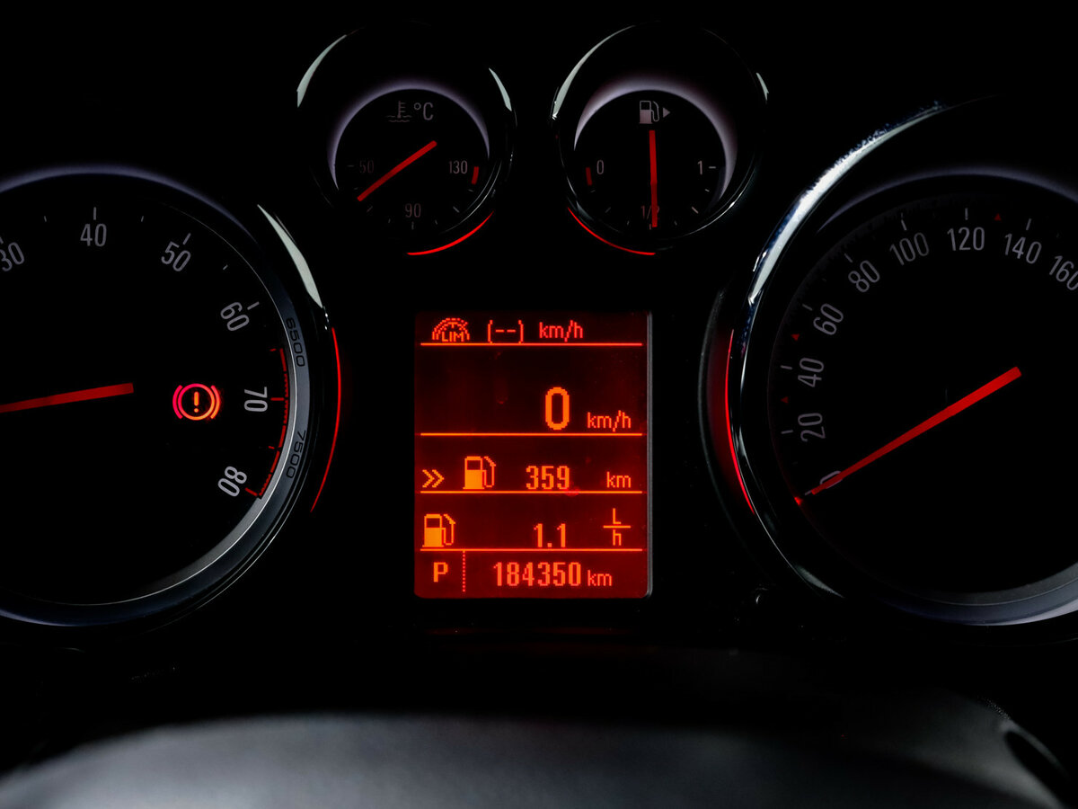 Купить Опель Астра, 2014, 184 348 км.. Фото: #8