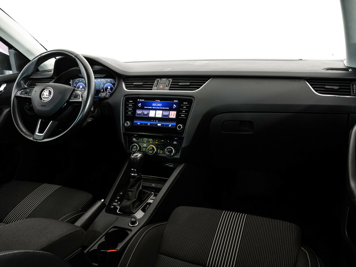 Купить Шкода Октавия, 2019, 55 817 км.. Фото: #6