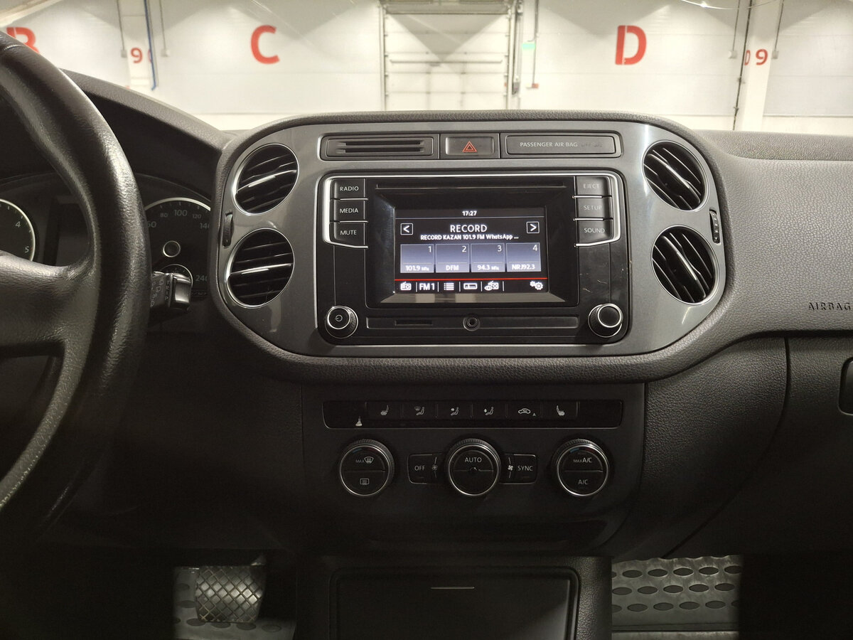 Купить Фольксваген Тигуан, 2015, 202 834 км.. Фото: #14