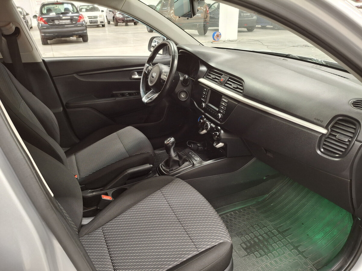 Купить Киа Рио, 2017, 180 535 км.. Фото: #10