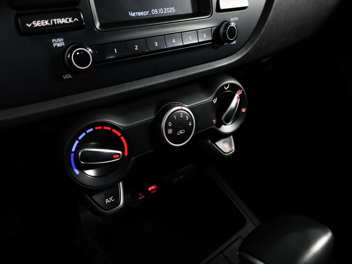 Купить Киа Рио, 2017, 120 000 км.. Фото: #19