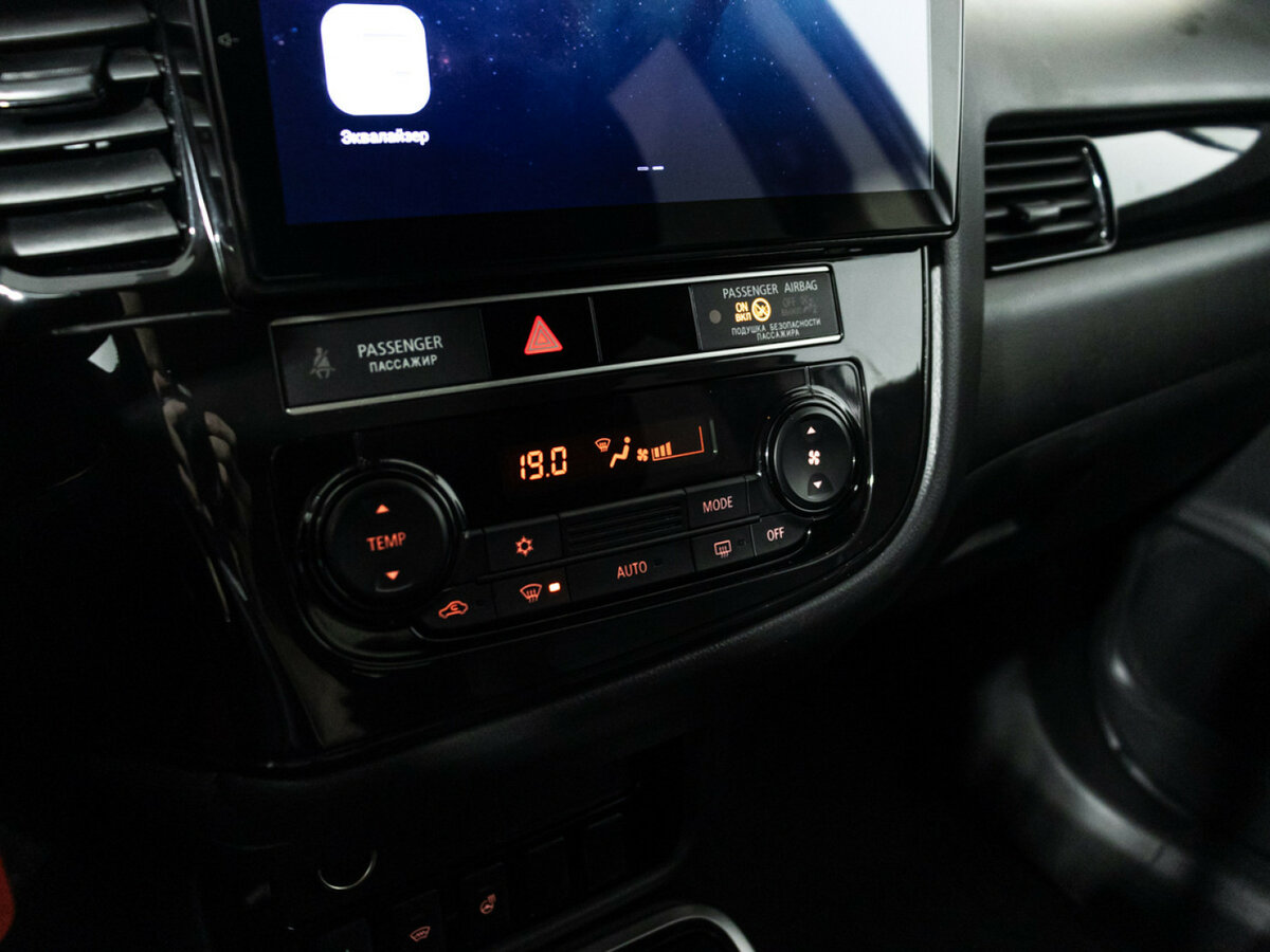 Купить Митсубиши Оутлэндер, 2019, 208 856 км.. Фото: #13