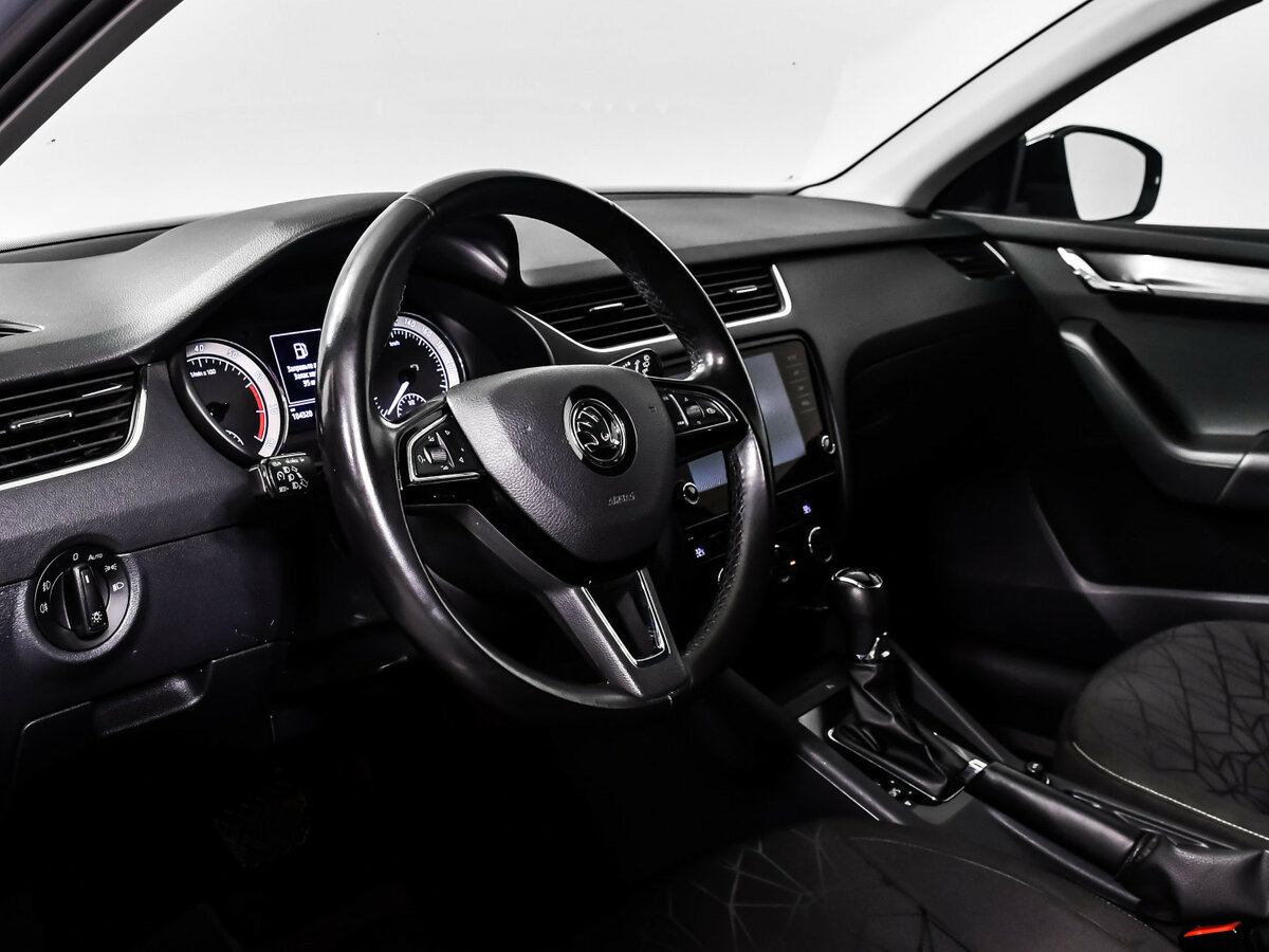 Купить Шкода Октавия, 2020, 104 319 км.. Фото: #10