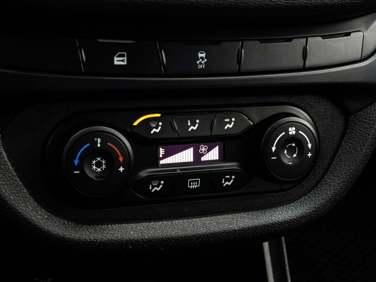 Купить Лада (ВАЗ) Веста, 2017, 207 234 км.. Фото: #9