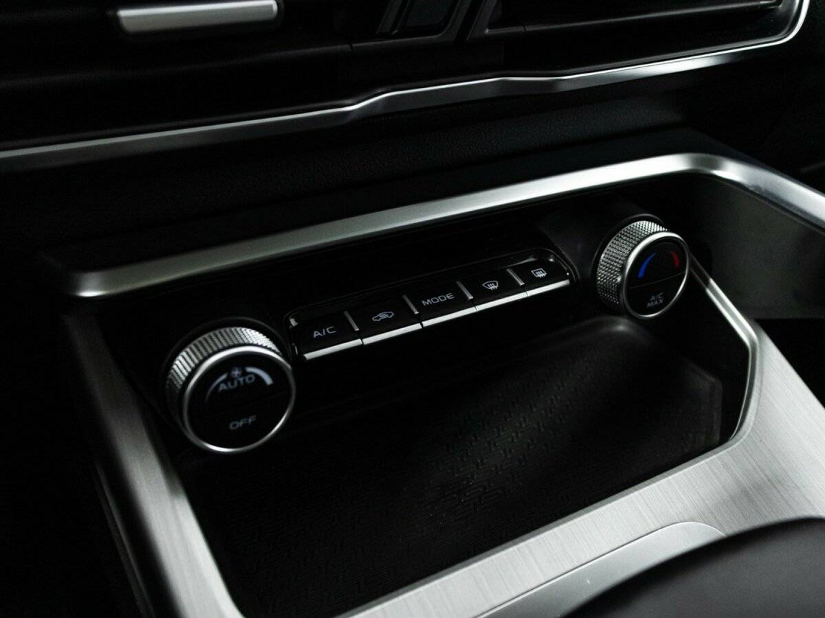 Купить Джили Кулрэй, 2022, 83 605 км.. Фото: #15