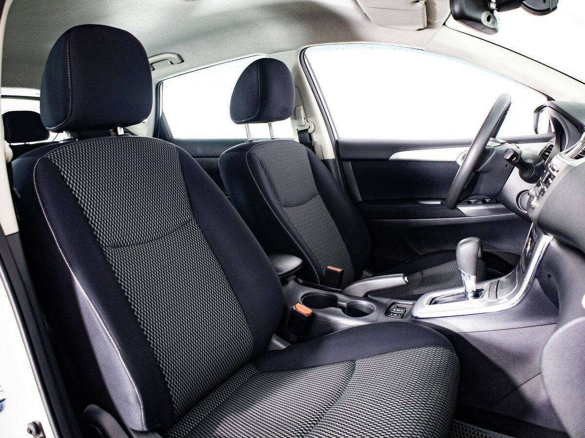 Купить Ниссан Тиида, 2015, 122 139 км.. Фото: #10