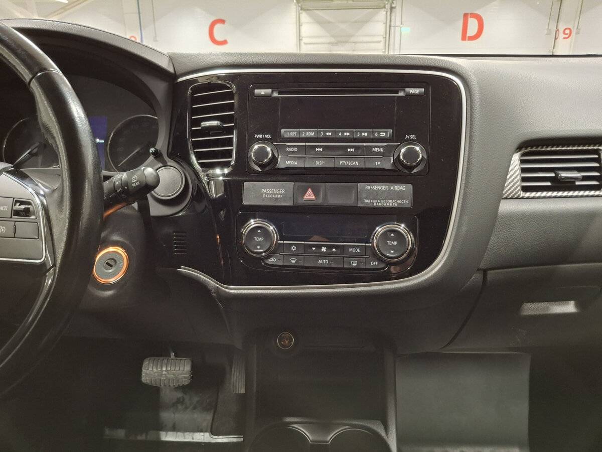 Купить Митсубиши Оутлэндер, 2015, 111 754 км.. Фото: #13